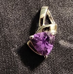 Purple amethyst slide pendant faceted trillion-cut gem in .925 silver - NEW!